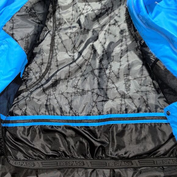 Tresspass TP50 2000mm Heavyweight Warm Waterproof Jacket, Size L  Excellent.‎ - Picture 2 of 9